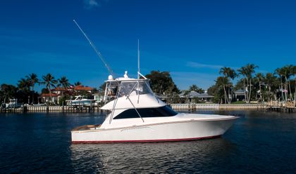 45' Viking 2004 Yacht For Sale